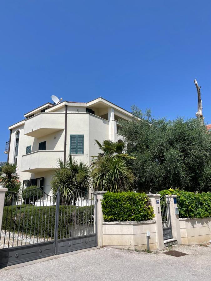 Seaside Apartments Kastela Exterior photo